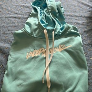 Woman’s Under Armor hoodie Sweatshirt